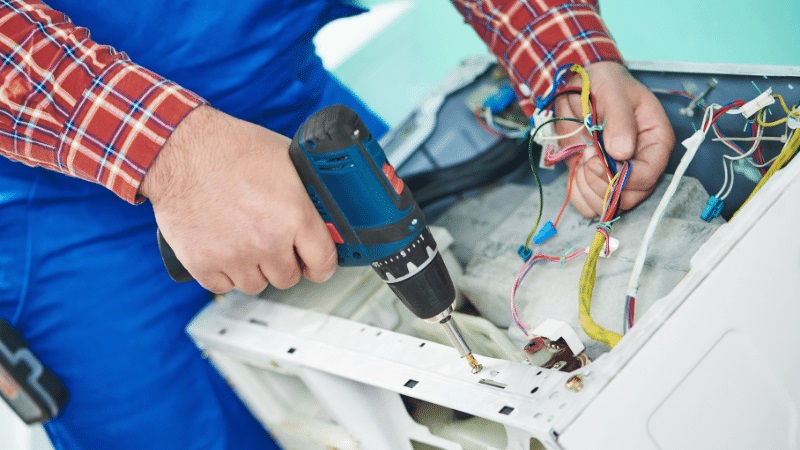 Manisa Mitsubishi Mitsubishi çamaşır makinesi kart tamiri – Su almama arızası orijinal parça ile giderildi. - Teknik servis örneği